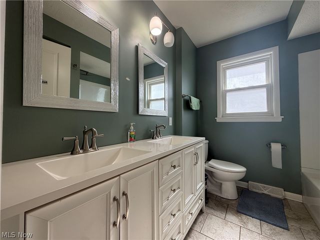 2867 Norma Street, Cuyahoga Falls, OH 44223