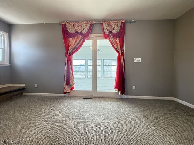 2867 Norma Street, Cuyahoga Falls, OH 44223