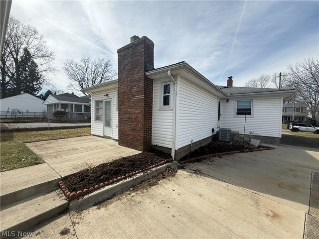 2867 Norma Street, Cuyahoga Falls, OH 44223