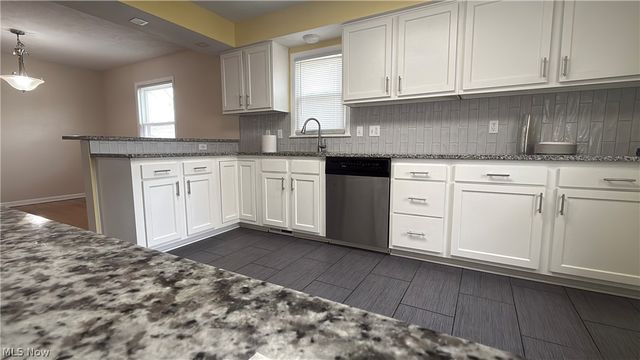 2867 Norma Street, Cuyahoga Falls, OH 44223