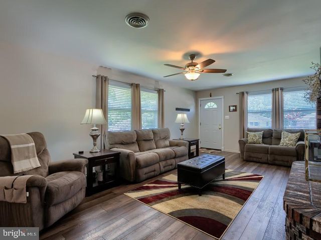 30 POPLAR AVE, Hammonton, NJ 08037