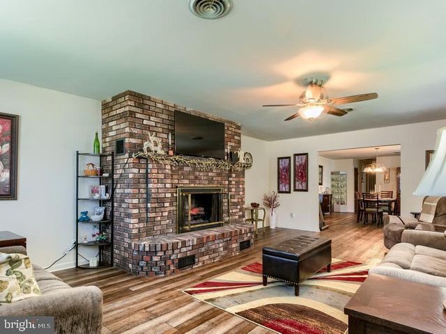 30 POPLAR AVE, Hammonton, NJ 08037