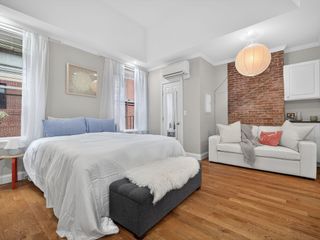 52 Temple 5, Boston, MA 02114