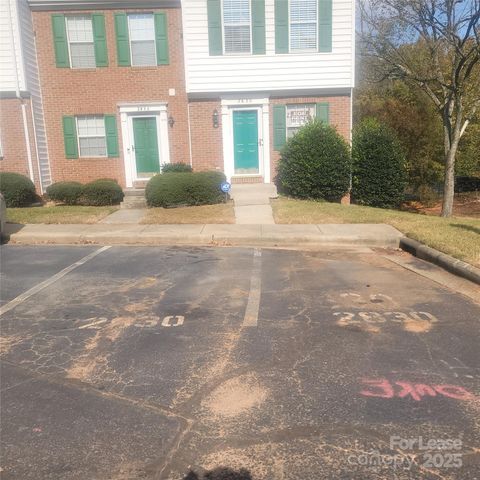 2830 Hosta Drive, Charlotte, NC 28269