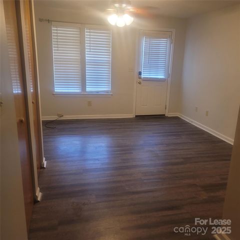 2830 Hosta Drive, Charlotte, NC 28269