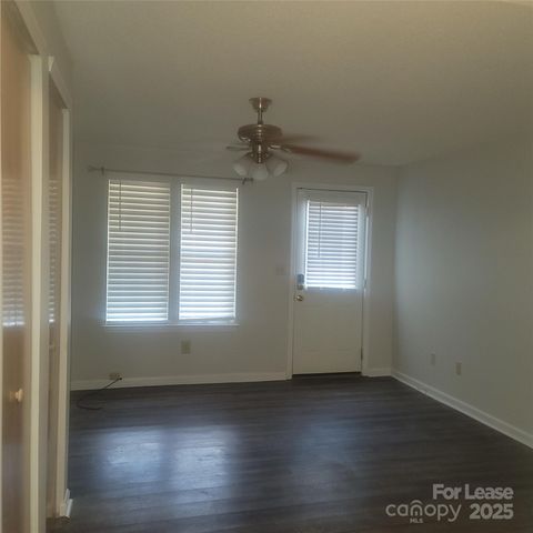 2830 Hosta Drive, Charlotte, NC 28269