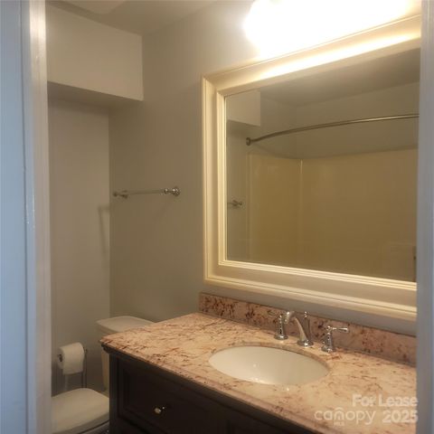 2830 Hosta Drive, Charlotte, NC 28269