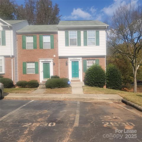 2830 Hosta Drive, Charlotte, NC 28269