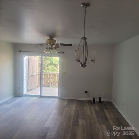 2830 Hosta Drive, Charlotte, NC 28269