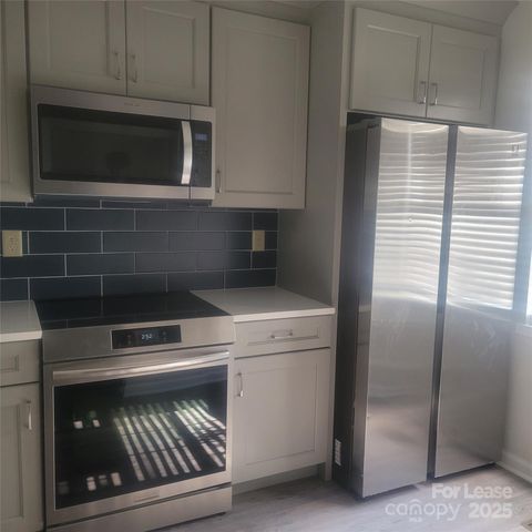 2830 Hosta Drive, Charlotte, NC 28269