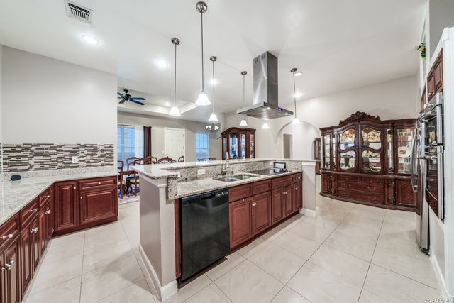 15307 Rhodius, Selma, TX 78154