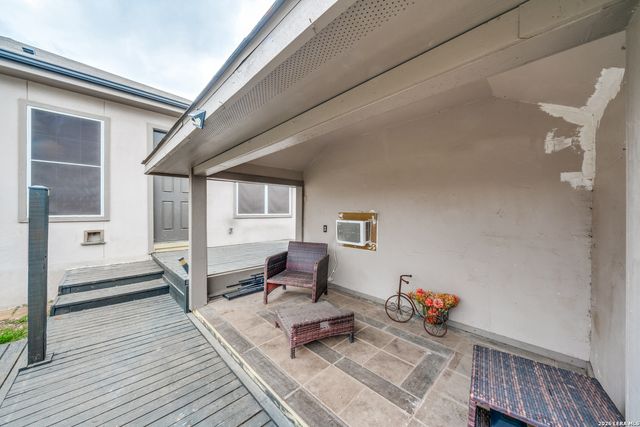 15307 Rhodius, Selma, TX 78154