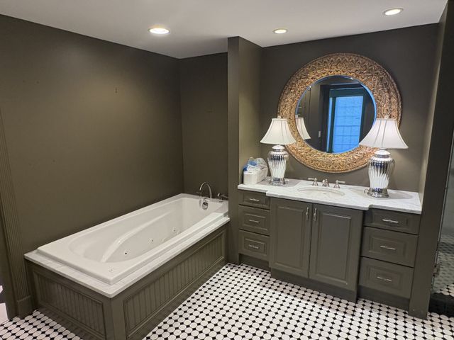 3300 Overlook Dr, Nashville, TN 37212