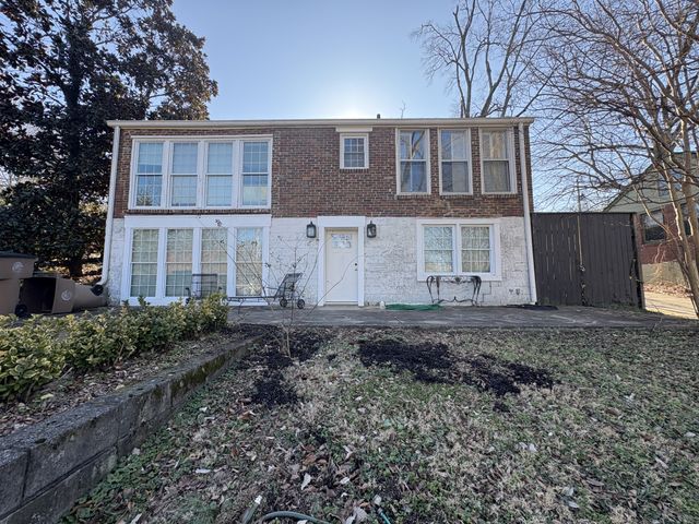 3300 Overlook Dr, Nashville, TN 37212