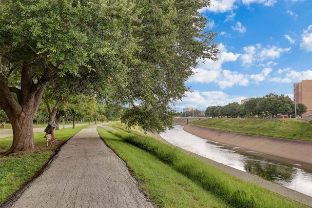 2400 N Braeswood Boulevard 120, Houston, TX 77030
