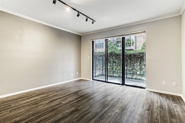 2400 N Braeswood Boulevard 120, Houston, TX 77030
