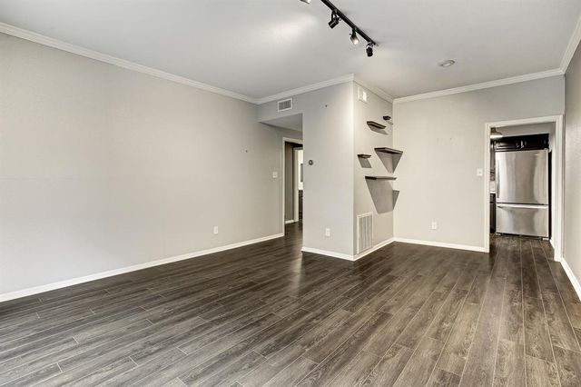 2400 N Braeswood Boulevard 120, Houston, TX 77030