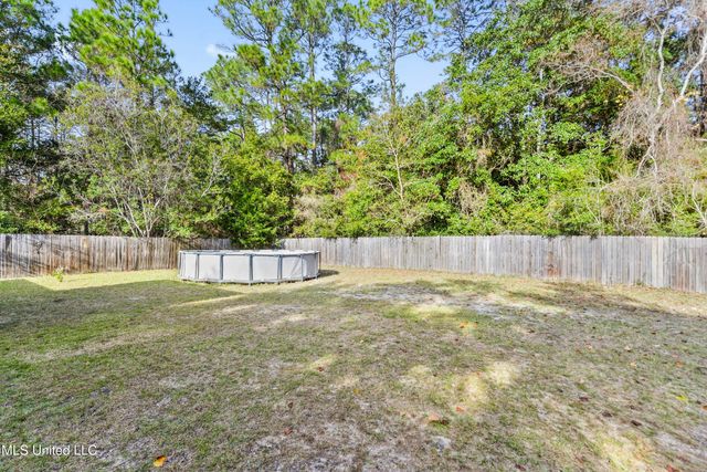 612 Oak Street, Ocean Springs, MS 39564