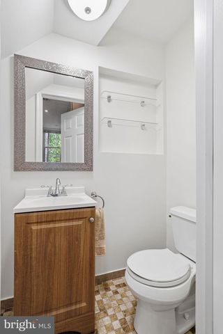4421 VOLTA PL NW, Washington, DC 20007