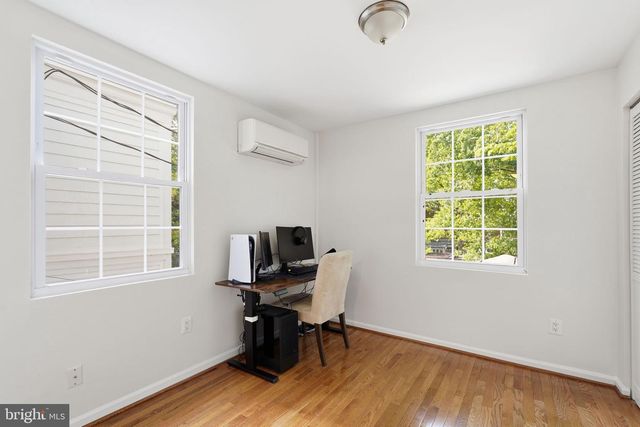4421 VOLTA PL NW, Washington, DC 20007