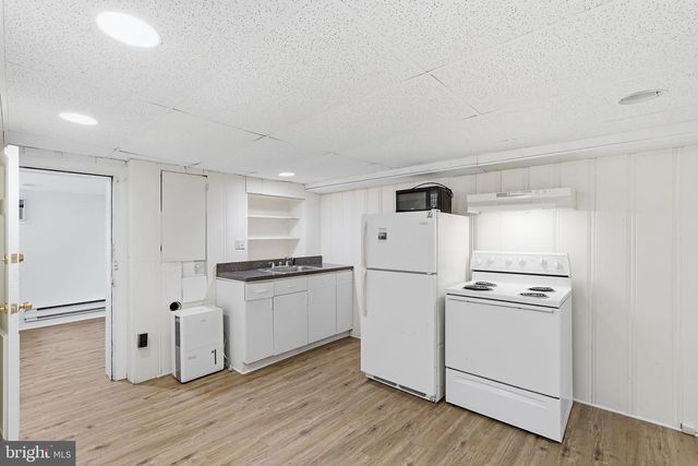 4421 VOLTA PL NW, Washington, DC 20007
