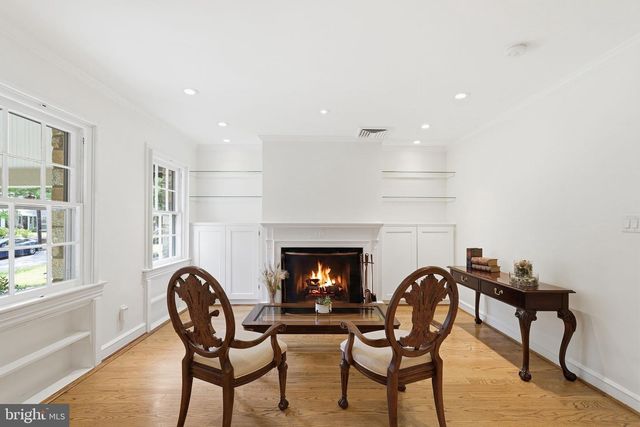 4421 VOLTA PL NW, Washington, DC 20007