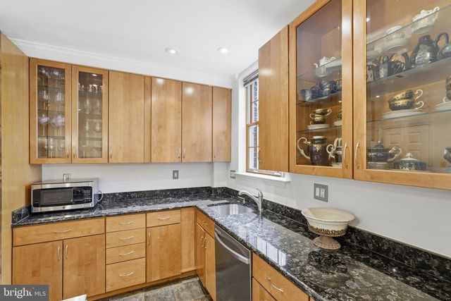 4421 VOLTA PL NW, Washington, DC 20007