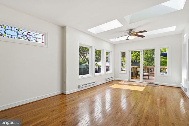 4421 VOLTA PL NW, Washington, DC 20007