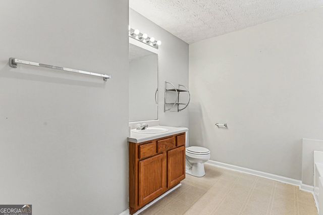 5060 Tussahaw Crossing, Mcdonough, GA 30252