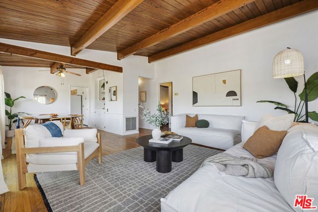 1748 Redesdale Avenue, Los Angeles, CA 90026