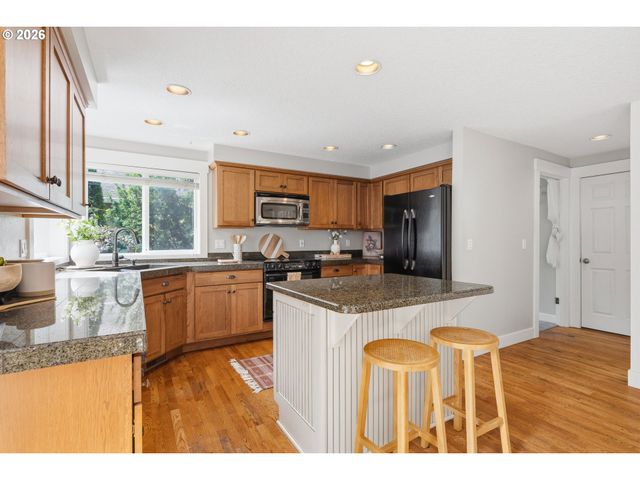 8174 Sw 181ST Ave, Beaverton, OR 97007