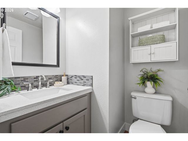 8174 Sw 181ST Ave, Beaverton, OR 97007