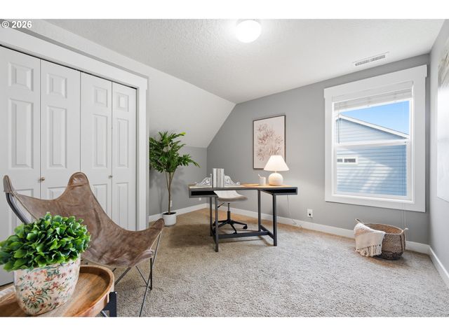 8174 Sw 181ST Ave, Beaverton, OR 97007