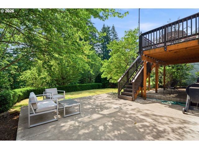 8174 Sw 181ST Ave, Beaverton, OR 97007