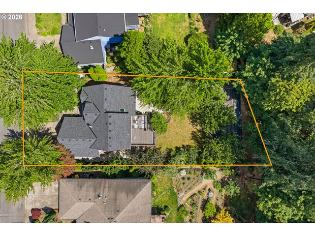 8174 Sw 181ST Ave, Beaverton, OR 97007