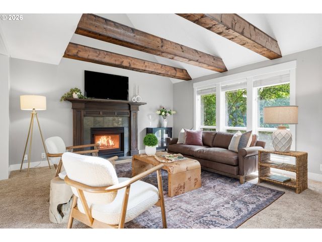 8174 Sw 181ST Ave, Beaverton, OR 97007