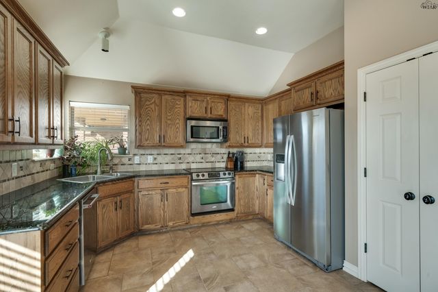 4922 SPRING HILL DRIVE, Wichita Falls, TX 76310