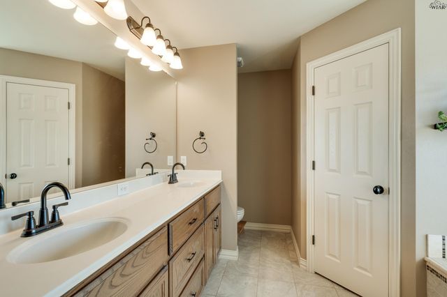 4922 SPRING HILL DRIVE, Wichita Falls, TX 76310