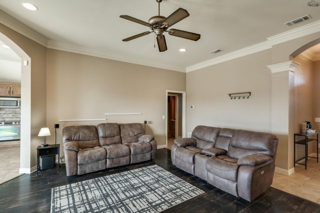 4922 SPRING HILL DRIVE, Wichita Falls, TX 76310