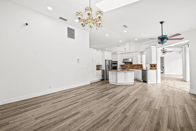 230 Eagleton Estate Boulevard, Palm Beach Gardens, FL 33418