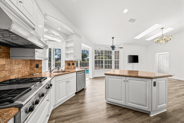 230 Eagleton Estate Boulevard, Palm Beach Gardens, FL 33418