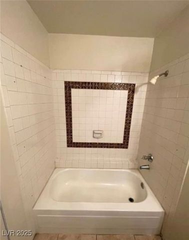 4300 North Lamont Street 232, Las Vegas, NV 89115