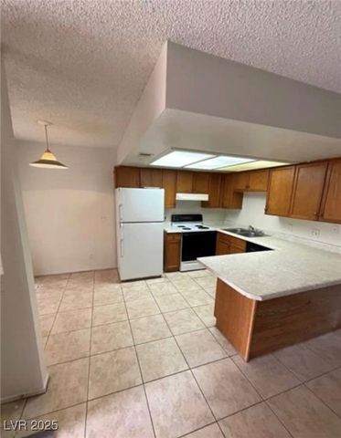4300 North Lamont Street 232, Las Vegas, NV 89115