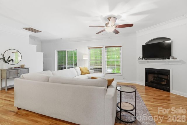 4311 Laurel Hill Lane, Charlotte, NC 28217