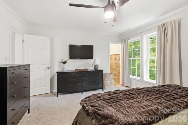 4311 Laurel Hill Lane, Charlotte, NC 28217