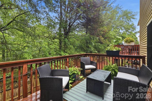 4311 Laurel Hill Lane, Charlotte, NC 28217