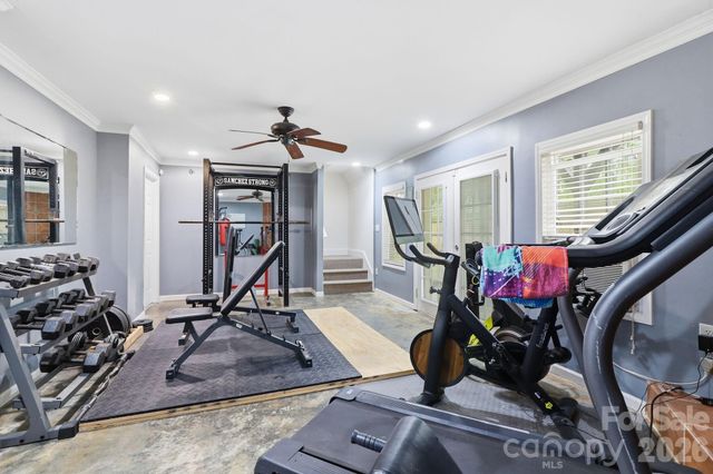 4311 Laurel Hill Lane, Charlotte, NC 28217