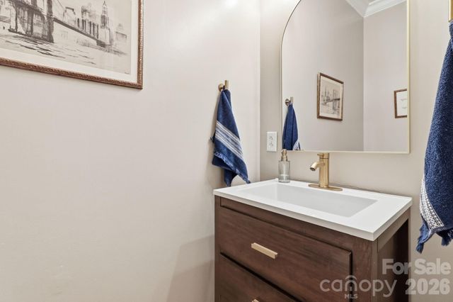 4311 Laurel Hill Lane, Charlotte, NC 28217