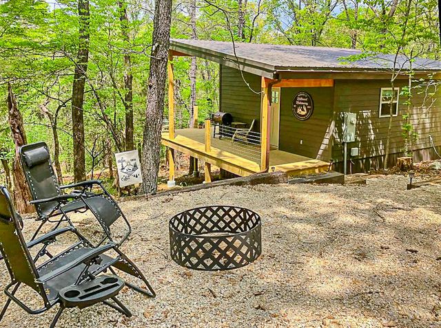 337 Hillcrest Road, Mammoth Spring, AR 72554