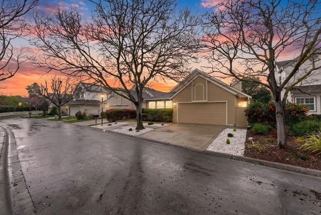 621 Charmain Circle, Mountain View, CA 94041